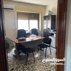  4 طابق أول في رام الله الشرفة بالقرب من محافظة رام الله والبيرة