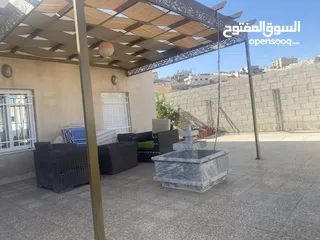  11 بيت مستقل للبيع منطقة هادئة ومريحة للسكن