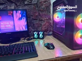  1 Ps gaming  صلاة النبي للبيع بحالة ممتازة           مع ملحقاته