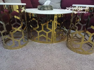  5 طاولات معدن شبه جديد استعمال بسيط للليع بسعر مغري