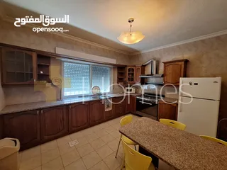  5 شقة طابق اول للبيع في الدوار الرابع بمساحة بناء 180م