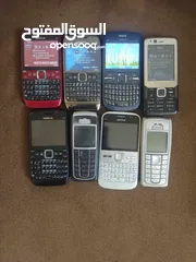  24 Used vintage phones of different brands