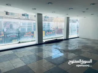  1 معرض تجاري في موقع مميز للبيع  الرقم المرجعي : 2686