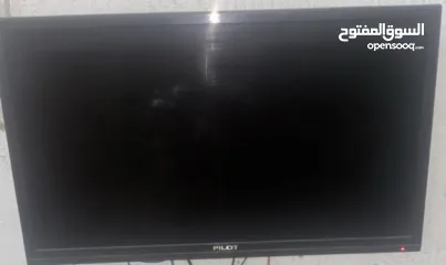  10 طاولة بلياردو امريكي برونزيك شبه جديدة بطولكرم .