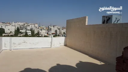  10 شقة طابق اخير مع روف بإطلالة مفتوحة في منطقة الكرسي للبيع من المالك مباشرة