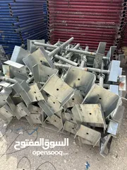  29 اكرو و سلالم مستعمل بحالة الجديد للبيع تصلح لكافة الارتفاعات بتصميم متكامل و مستورد من الصين