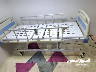  13 سرير طبي ورفعت مريض طبي مستعمل اخو الجديد
