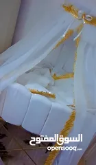  1 تخت كبير تفصيل لسا بحالة الوكالة مع هدية