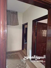 6 منزل للبيع