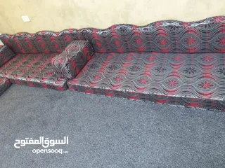  2 جلسة عربية 6 مفارش + 6 ضهريات + 6 مساند + طاولة 5 قطع + موكيت 6X4