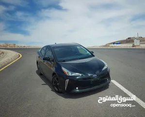  1 تويوتا بريوس 2022 XLE فحص كامل فل ما عدا الفتحة صنف بيرسونا TOYOTA PRIUS 2022 XLE FULLY LODED