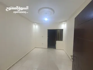  2 مستودع بحي عدن (محل) داخل  بحي سكني   للاجار