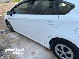  2 تويوتا بريوس فل بانوراما
