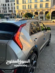  13 كيا نيرو 2025 Kia niro للإيجار ب افضل الأسعار مكتب الصقر الأسود لتأجير السيارات.