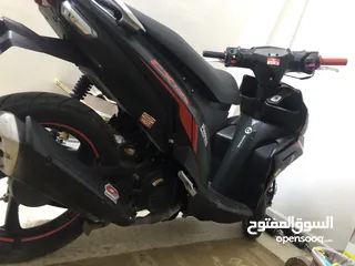  11 سكوتر QJ MOTOR 125 cc موديل 2022