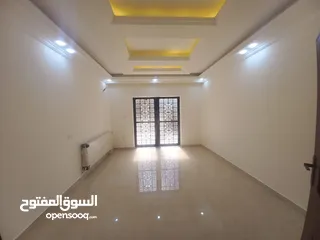  23 شقة للبيع طابق التسوية مساحة 203م وخارجي 80م في ابو نصير