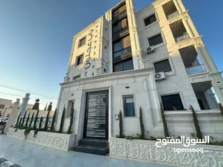  4 حجر صناعي بجودة عالية وأسعار منافسة – مباشر من المصنع!