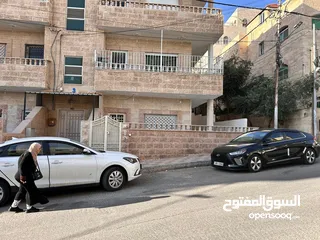  1 شقة طابق أرضي مع ترس