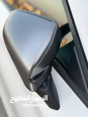  9 سيات ليون اف ار