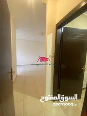 17 شقة / للايجار / 3نوم / الرابية / 165 متر