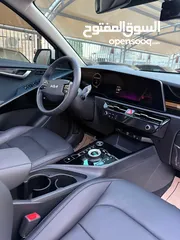  18 كيا نيرو هايبرد - Kia Niro Hybrid