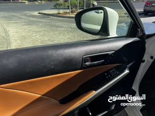  18 لكزس Lexus IS300h 2016