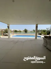  4 فيلا فخمة للبيع في الموج  Luxury villa for dale in almouj