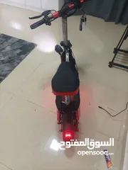  4 سكوتر كهربائي للبيع
