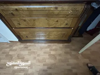  4 بيع غرفة نوم مستعملة