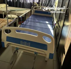  4 سرير طبي للبيع بسعر مغري