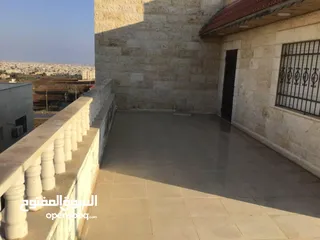  12 المكان بلحصن