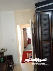  7 شقة في أبو نصير حارة رقم 4 بالقرب من المركز الأمني طابق ثالث  3 غرف نوم - صالون - حمامين - مطبخ راكب