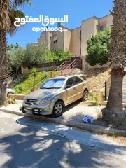  2 كيا سيرينتو جيب.بحالة ممتازة مش ناقصها شيء.كاش او اقساط