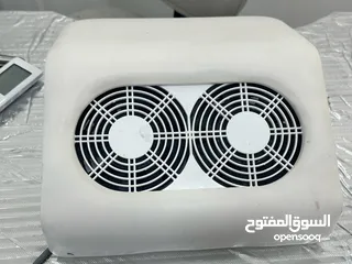  1 شفاط لغبار برد الاظافر  طاوله مكتب