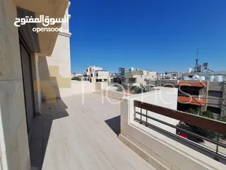  1 روف طابقي مع ترس للبيع في عبدون بمساحة اجمالية 430م
