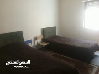  5 غرفة نوم لون بني