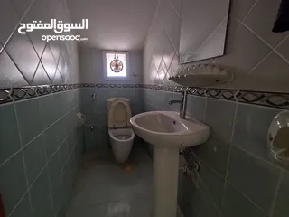  8 فيلا للبيع