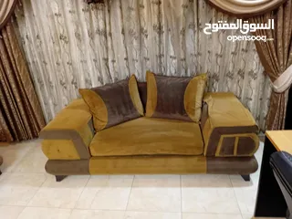  3 طقم كنب شبه جديد 9 مقاعد مخمل تفصيل