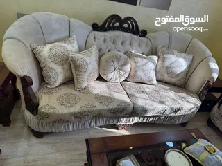  13 طقم كنب مصري حفر استخدام بسيط و طقم جلوس امريكي و طاوله سفره 8 كراسي خشب زان  و طاوله وسط