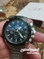  1 ساعات استعمال شخصي بحاله ممتازة للبيع