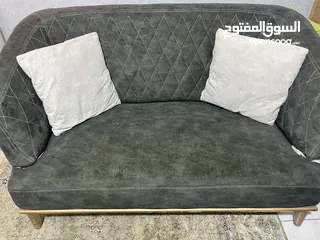  3 كنب جلوس  لون مميز