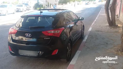  5 هيونداي i30 سنة 2016 اوتومات مع فتحة بانوراما....نخب