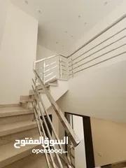  7 شقة فارغة للبيع بين الدوار الرابع و الخامس - ref: 14608