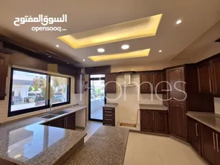  6 شقة طابق اول للبيع في الكرسي بمساحة بناء 185م
