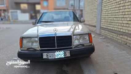  1 مرسيدس دب E300