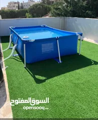  8 حديقة مرورية 4متر في 4 متر مع شواخص مرورية وسيارات.