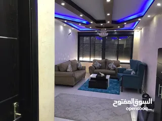  12 شقة في الارسال