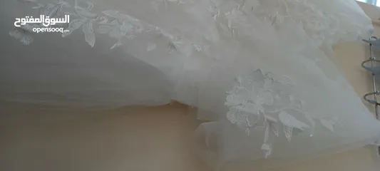  16 فساتين زفاف عدد 2 من jolly chic  مقاس xl  و 4xl للبيع