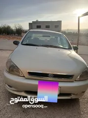  4 كيا ريو  موديل 2001 للبيع