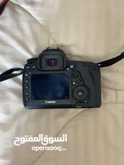  4 Canon EOS 5D mark IV camera body